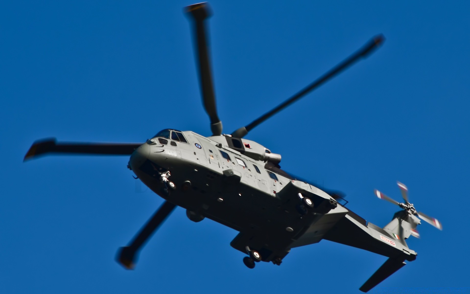 aviação avião militar avião helicóptero carro guerra sistema de transporte voo exército armas marinha céu tecnologia voar ar aeroporto força aérea avião