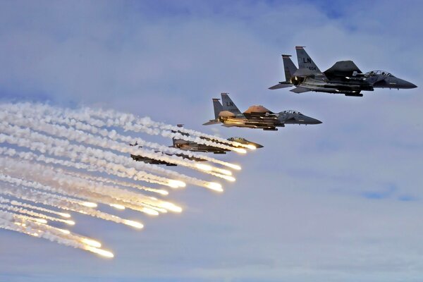 Military aircraft are being prepared for the aviation competition