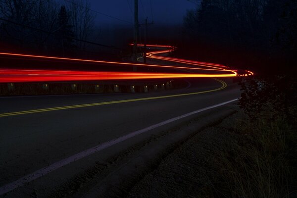 Uzaklara giden gece yolu