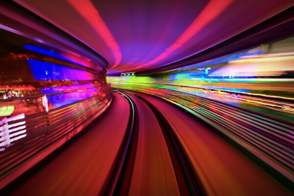 The speed of movement in the color tunnel