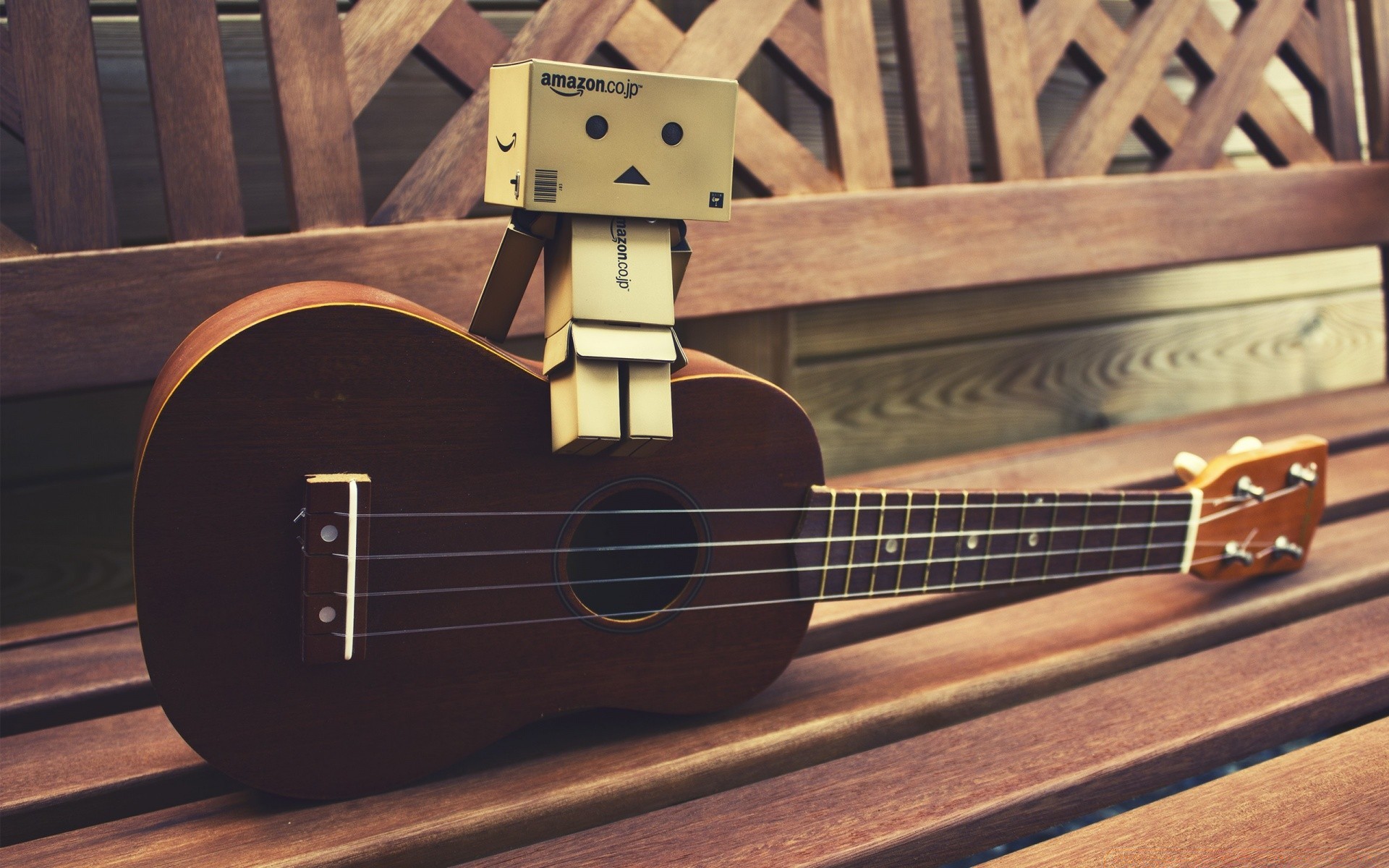 creativo legno chitarra strumento musica musicista uno interno mobili strumento a corda luogo