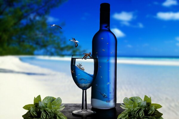 Improvisation with the ocean in a bottle and glass