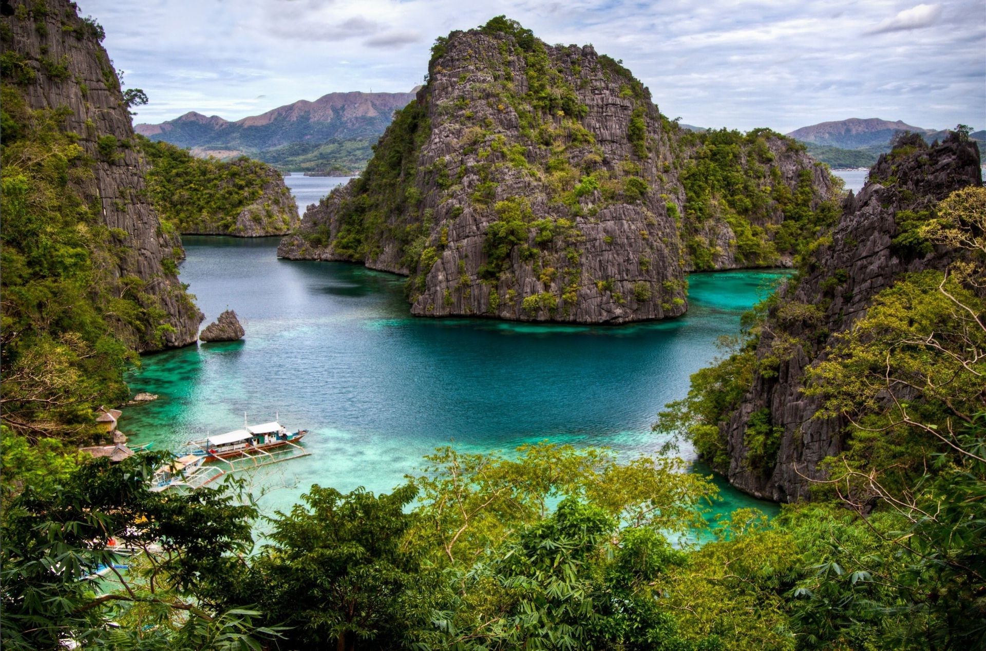 flüsse teiche und bäche teiche und bäche wasser reisen natur felsen landschaft meer insel malerisch landschaft tropisch berge sommer himmel strand urlaub paradies baum schauspiel tourismus