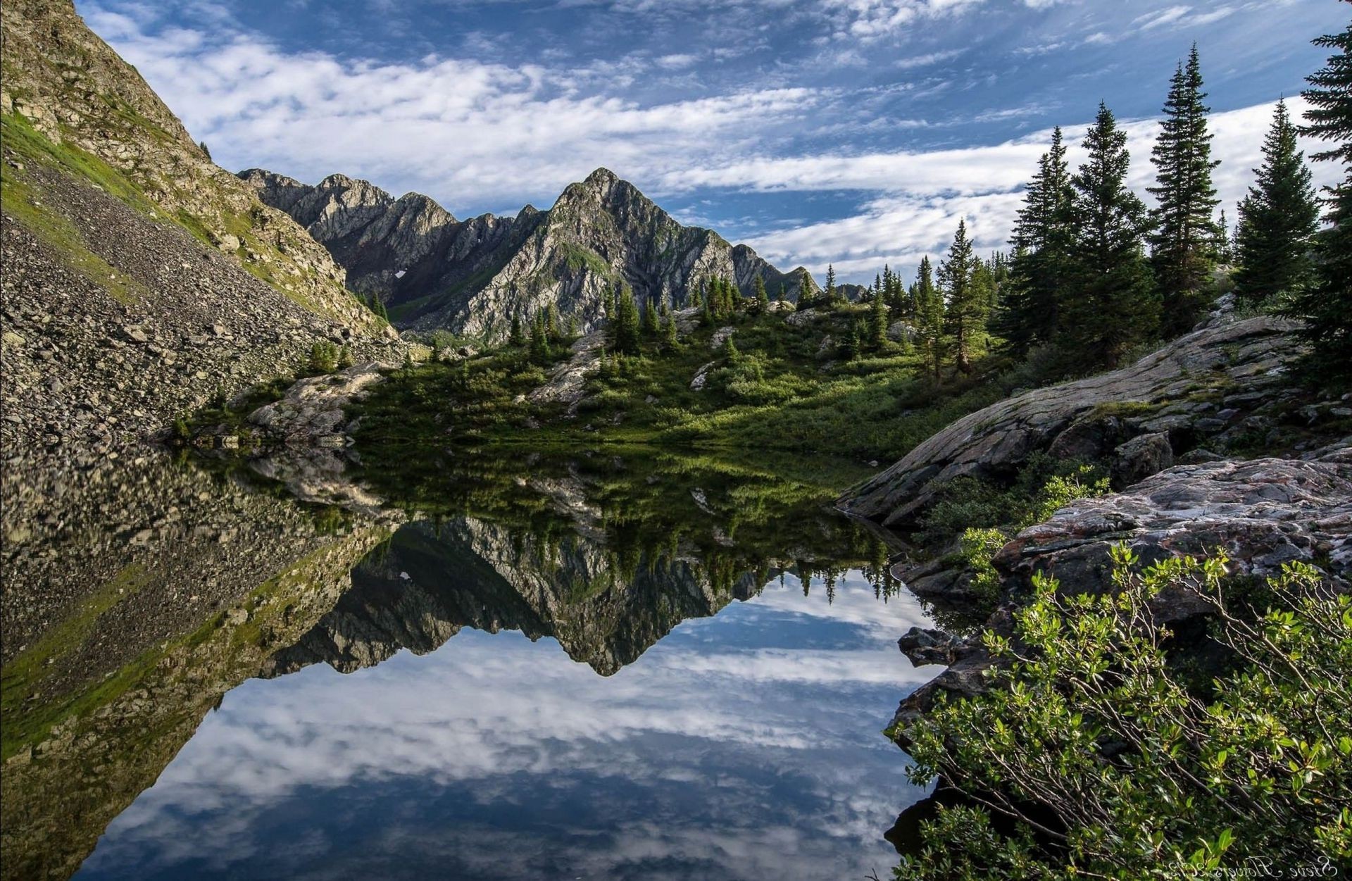 mountains mountain landscape water travel nature outdoors scenic sky rock snow valley lake daylight wood