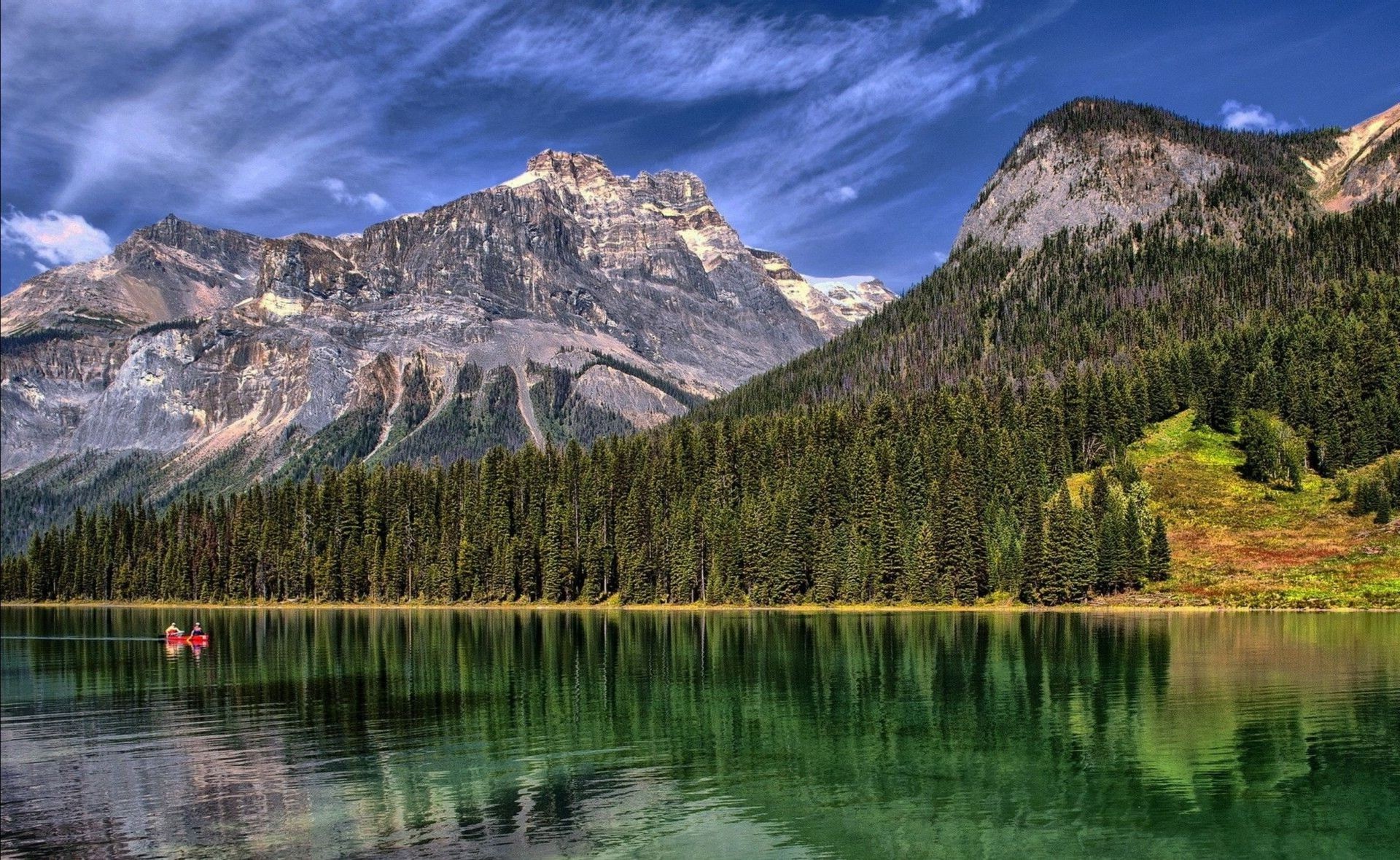 montagnes lac montagnes eau paysage nature voyage bois à l extérieur scénique réflexion ciel neige rivière