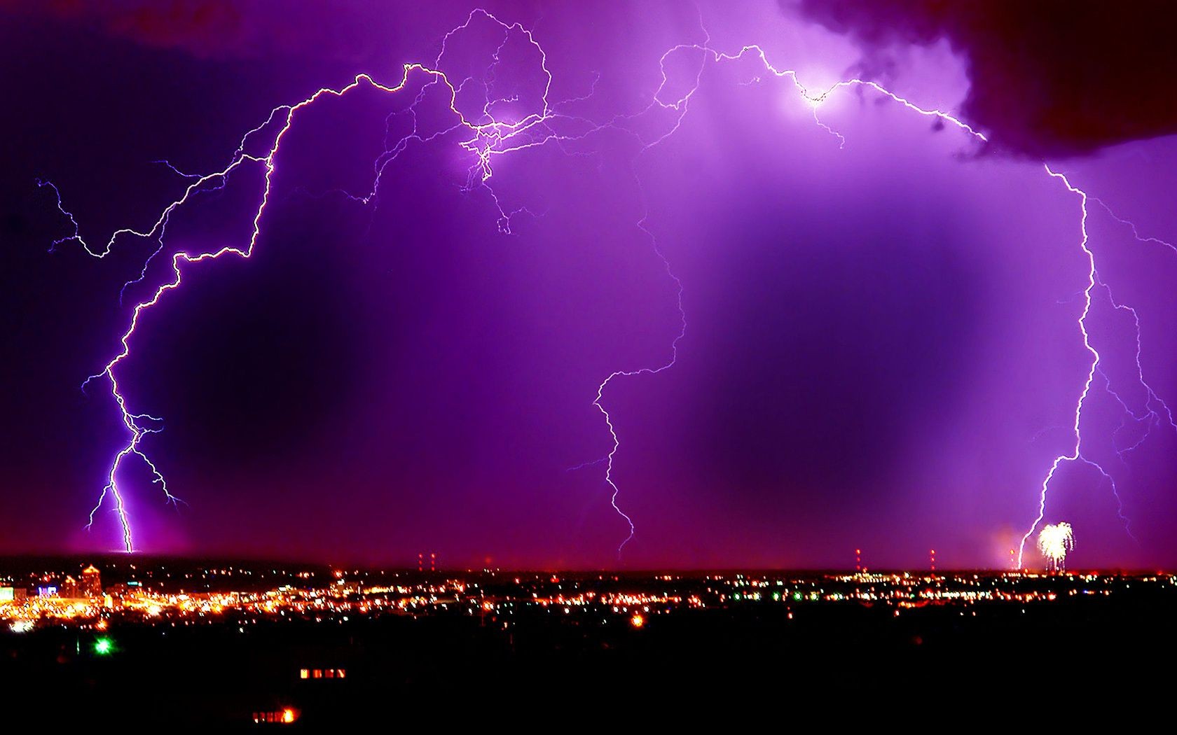 blitz donner thunderbolt gewitter sturm blitz schlag regen energie entladung katastrophe dunkel strom licht beleuchtung gefahr abstrakt blendung himmel lumineszenz