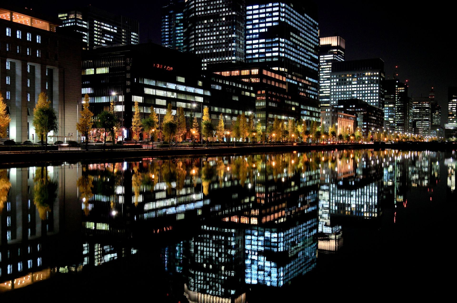 ville architecture réflexion ville urbain voyage centre-ville maison skyline gratte-ciel bureau lumière entreprise moderne eau crépuscule