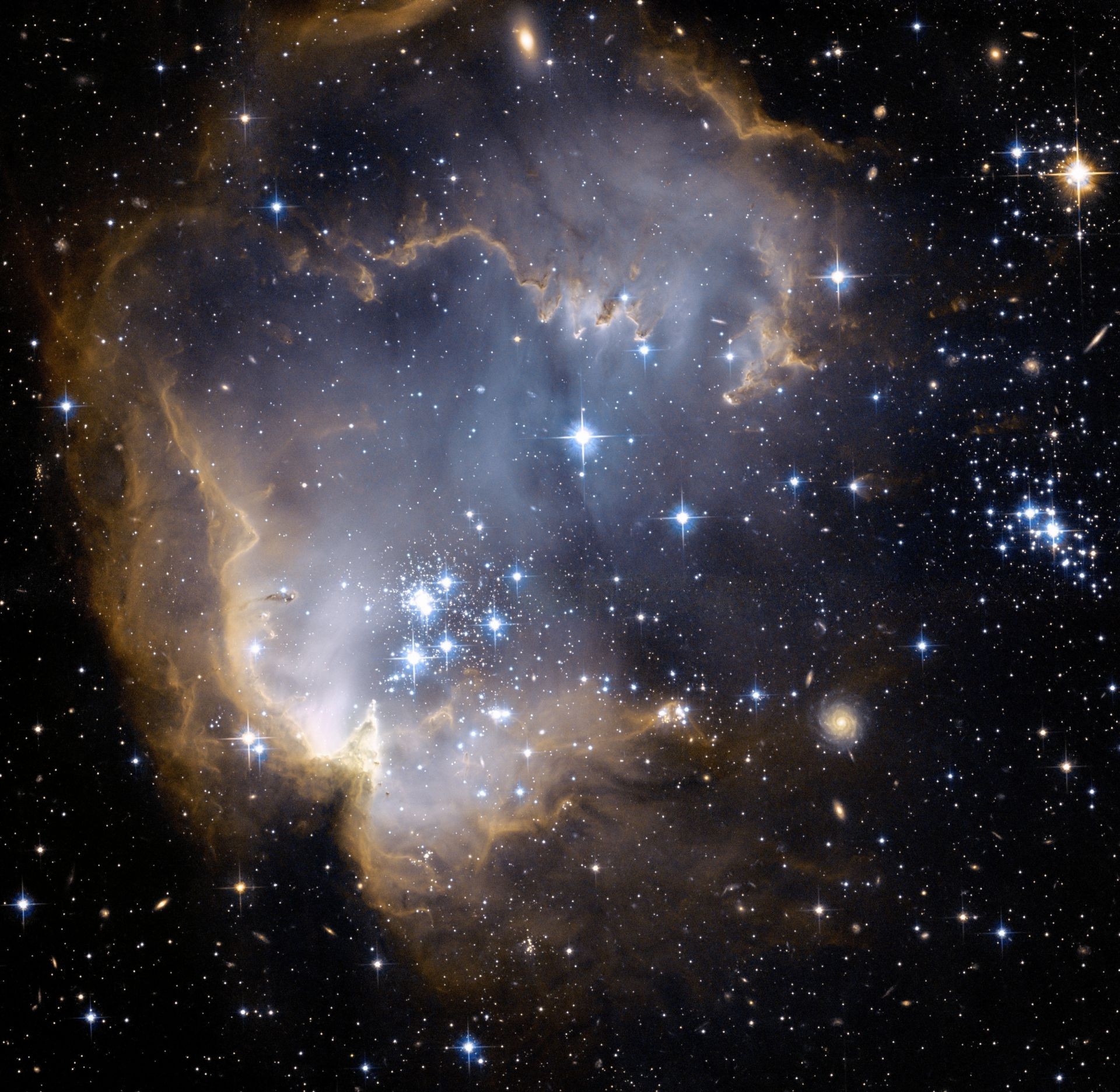 galaxie astronomie nébuleuse constellation espace infini poussière supernova espace exploration profonde stellaire astrologie sphérique planètes science lune plasma énorme créature extraterrestre