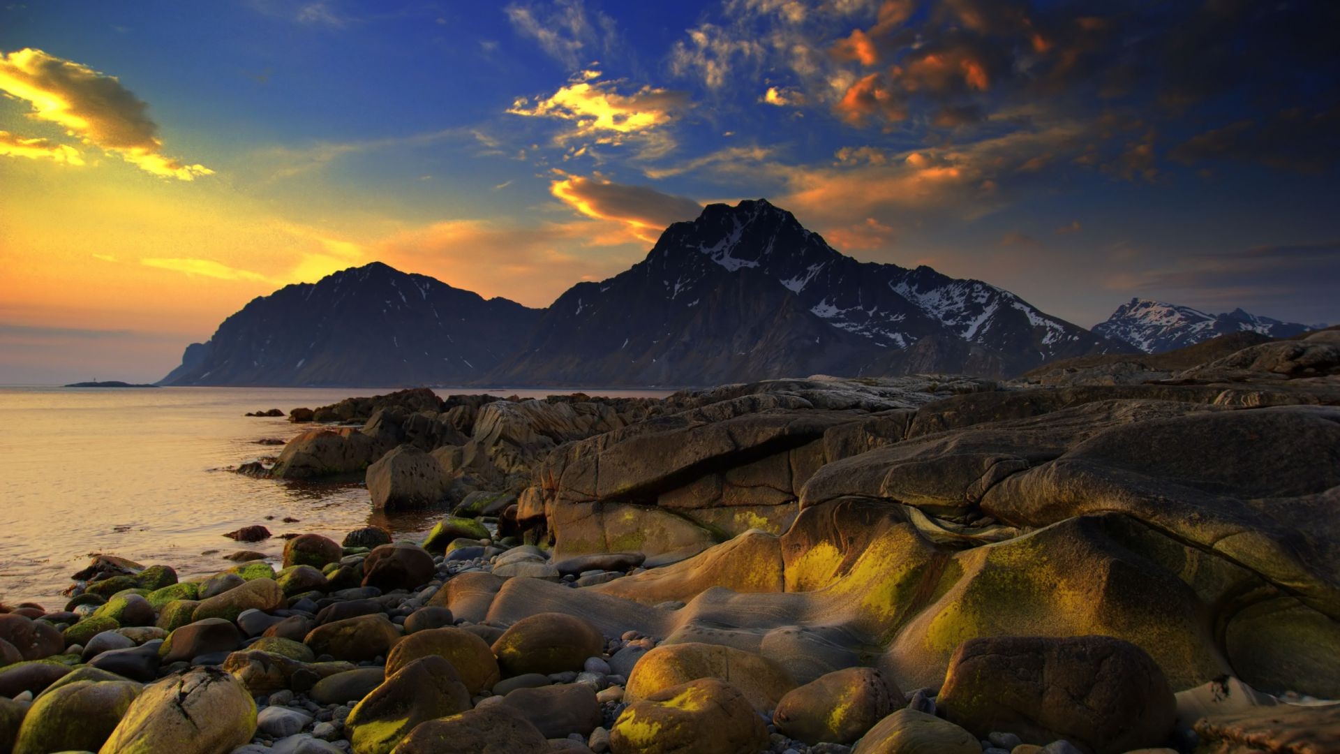 rochas pedregulhos e pedras pedregulhos e pedras água viagens pôr do sol montanhas paisagem amanhecer ao ar livre céu natureza à noite cênica neve rocha lago