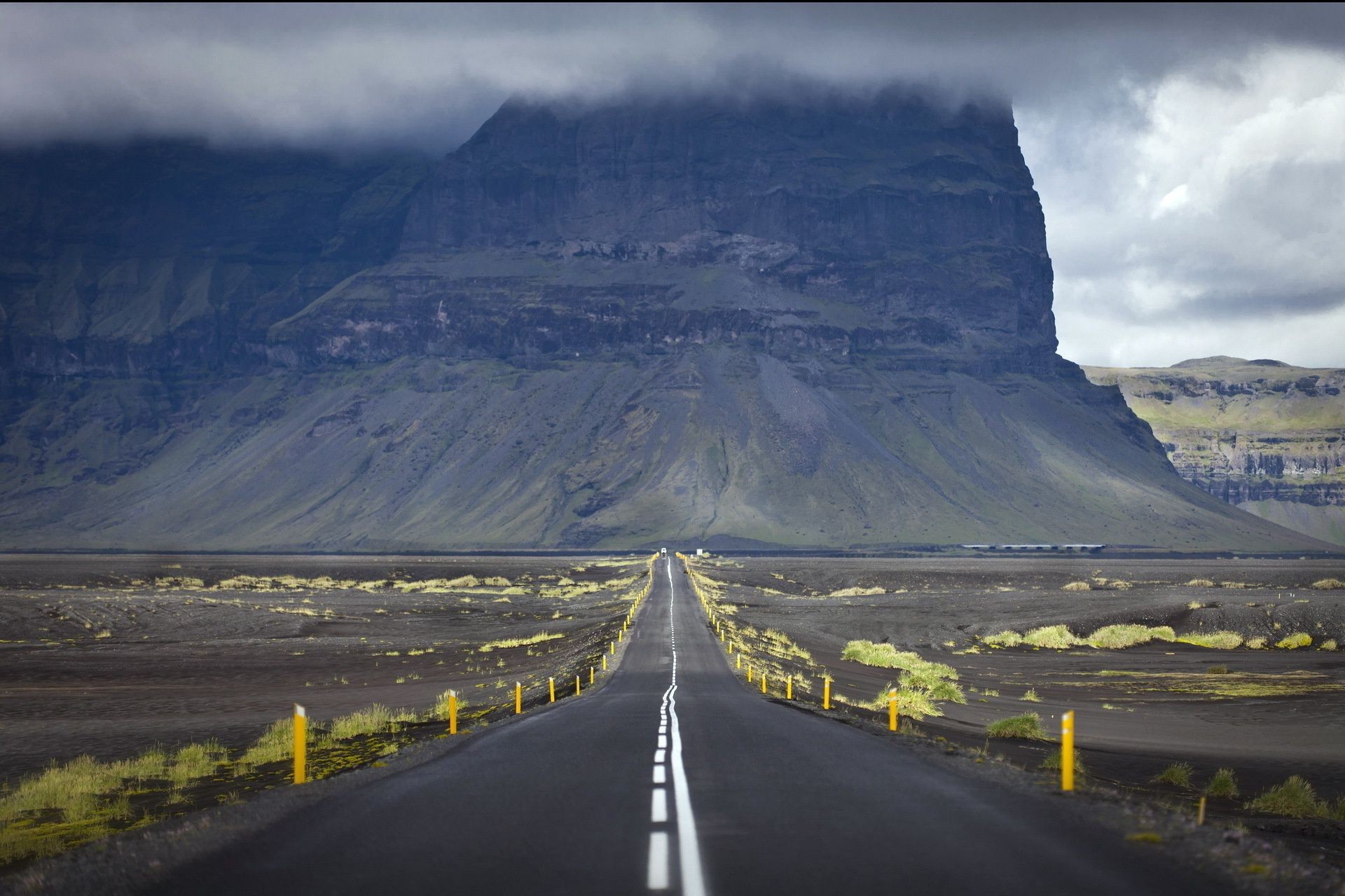 road travel landscape mountain outdoors highway sky scenic daylight valley