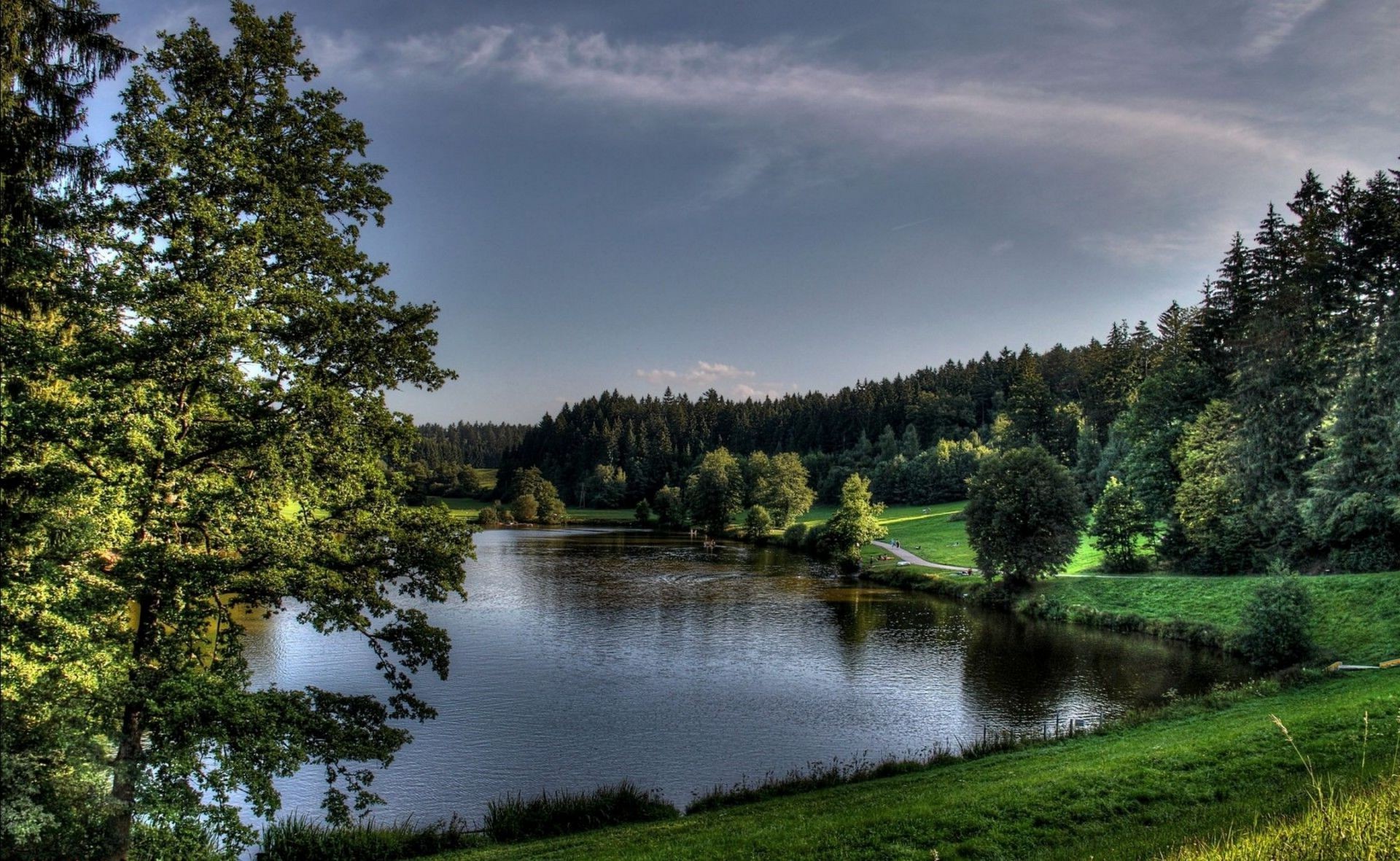 lieux célèbres arbre paysage nature lac eau rivière bois à l extérieur réflexion ciel été herbe pittoresque sang-froid piscine parc rural campagne idylle