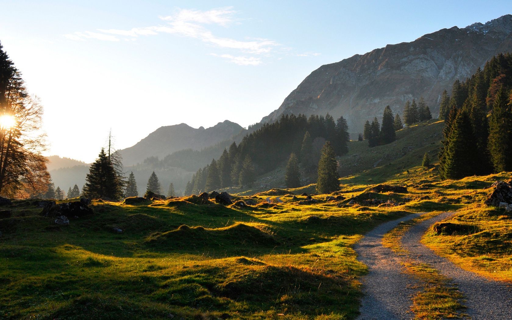 berge landschaft berge natur reisen himmel im freien baum tal landschaftlich schnee holz herbst hügel gras