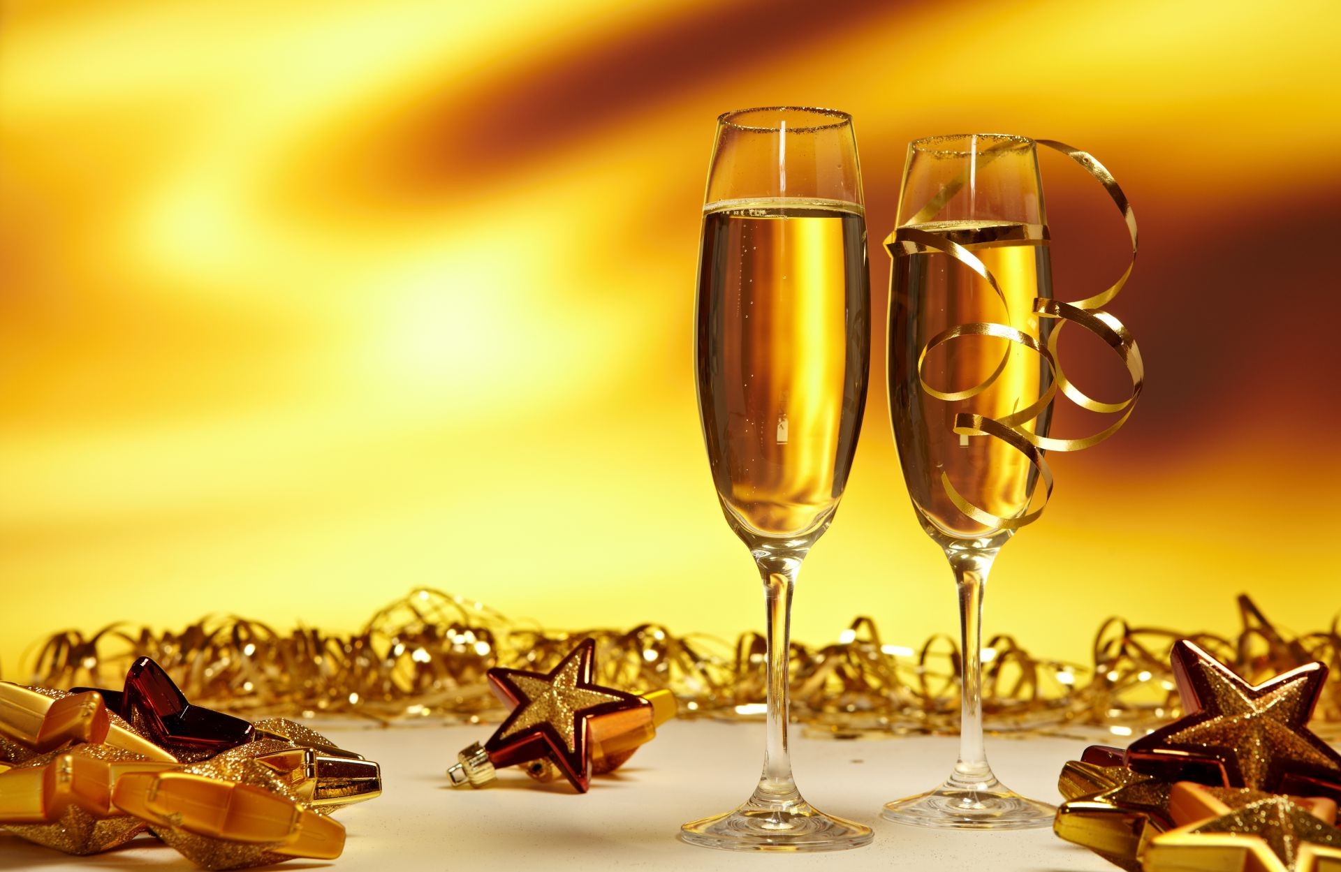 nuovo anno champagne vino vetro oro vacanza alcol bere anniversario lusso partito vittoria eva brindisi romantico occasione fizz natale vacanza cristallo bottiglia