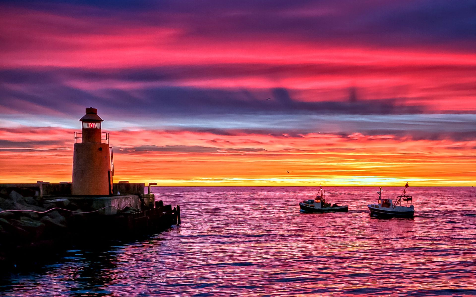 atardecer y amanecer puesta del sol agua faro amanecer barco crepúsculo mar noche barco océano viajes cielo sistema de transporte marina sol barco silueta