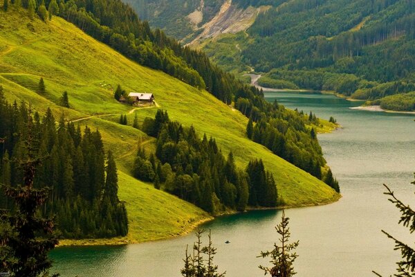 Voyage en plein air sur le lac