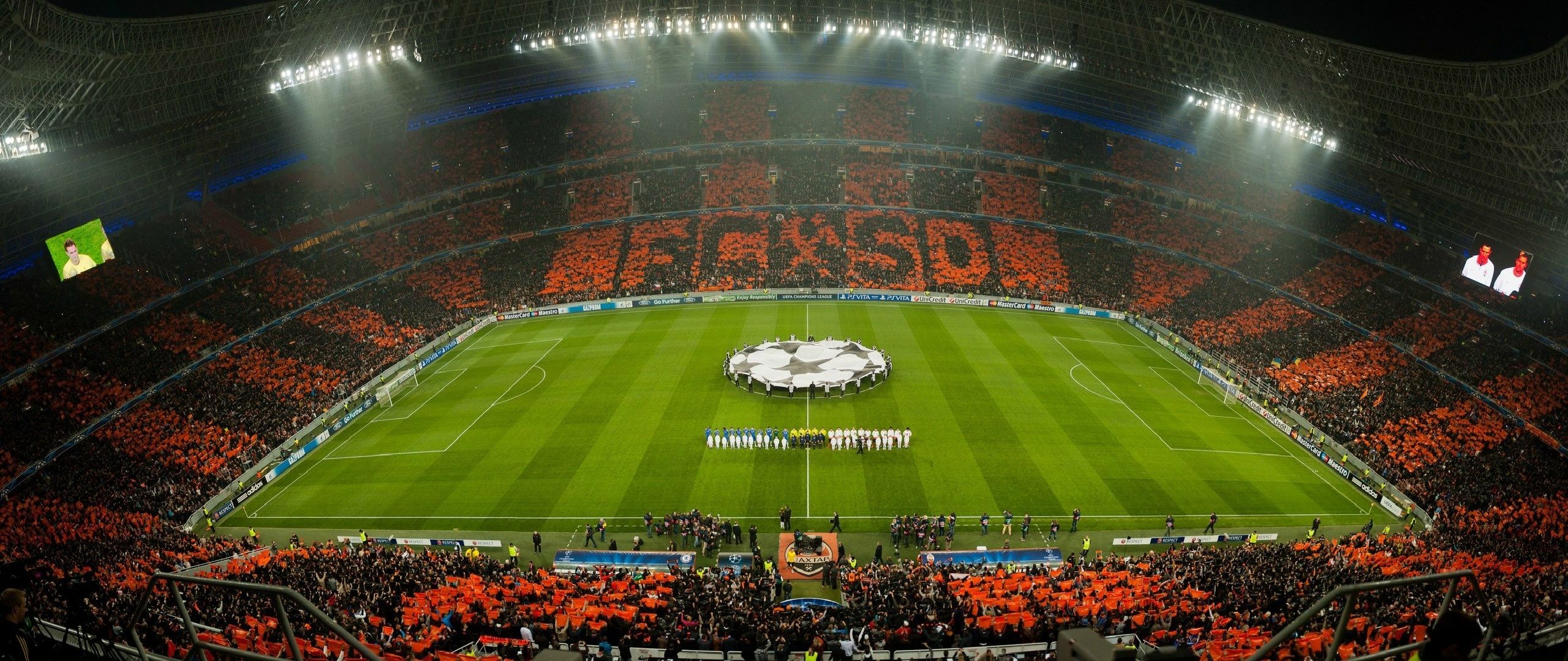 futebol estádio futebol fã de esportes competição tribuna campeonato bola arquibancadas auditório esportes jogos beisebol multidão campo jogo objetivo atleta entusiasmo lugar