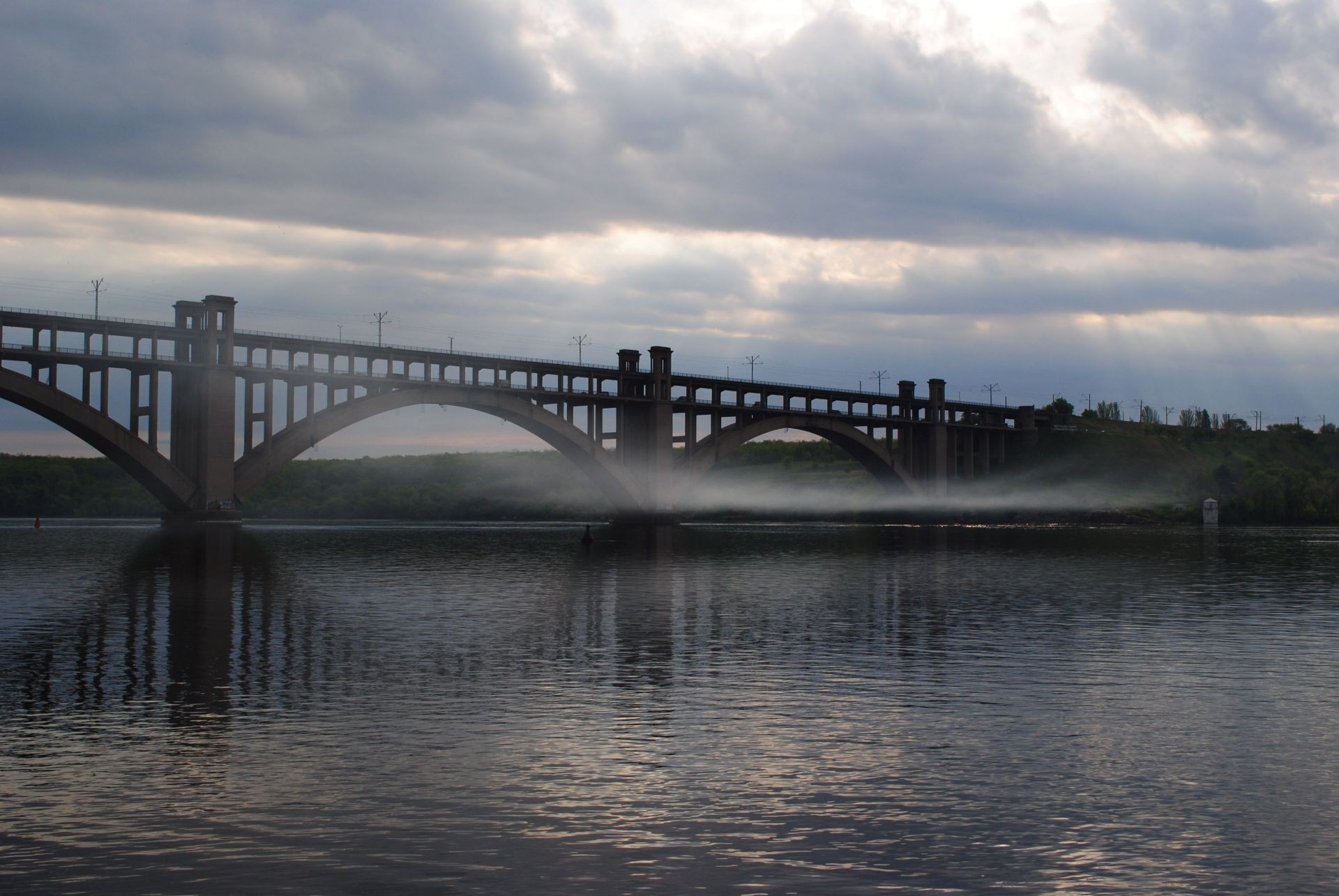 pontes ponte rio água viagens arquitetura pôr do sol céu cidade reflexão amanhecer ao ar livre à noite paisagem anoitecer sistema de transporte urbano