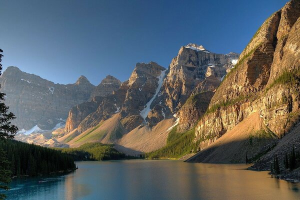 Sunlight falling on the mountains