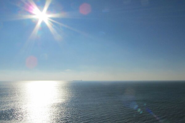 Solo el mar y el sol, nada más