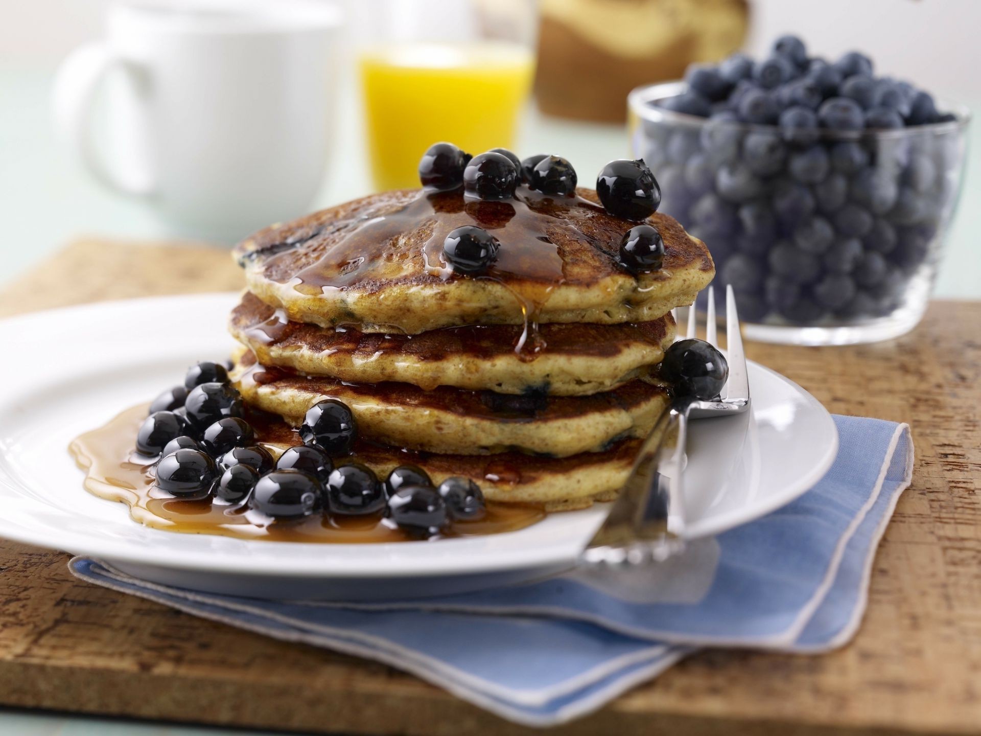 frühstück blaubeere obst lebensmittel süß beere lecker hausgemachte erfrischung teller kuchen zucker essen sirup wachsen essen pfannkuchen schließen tabelle