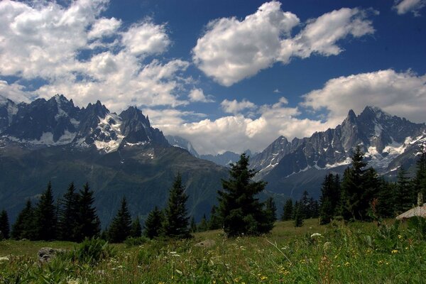 Belle nature et montagnes rocheuses