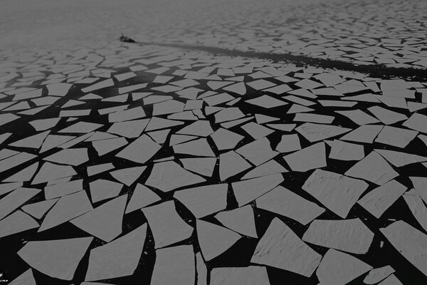 Texture de glace sur fond noir