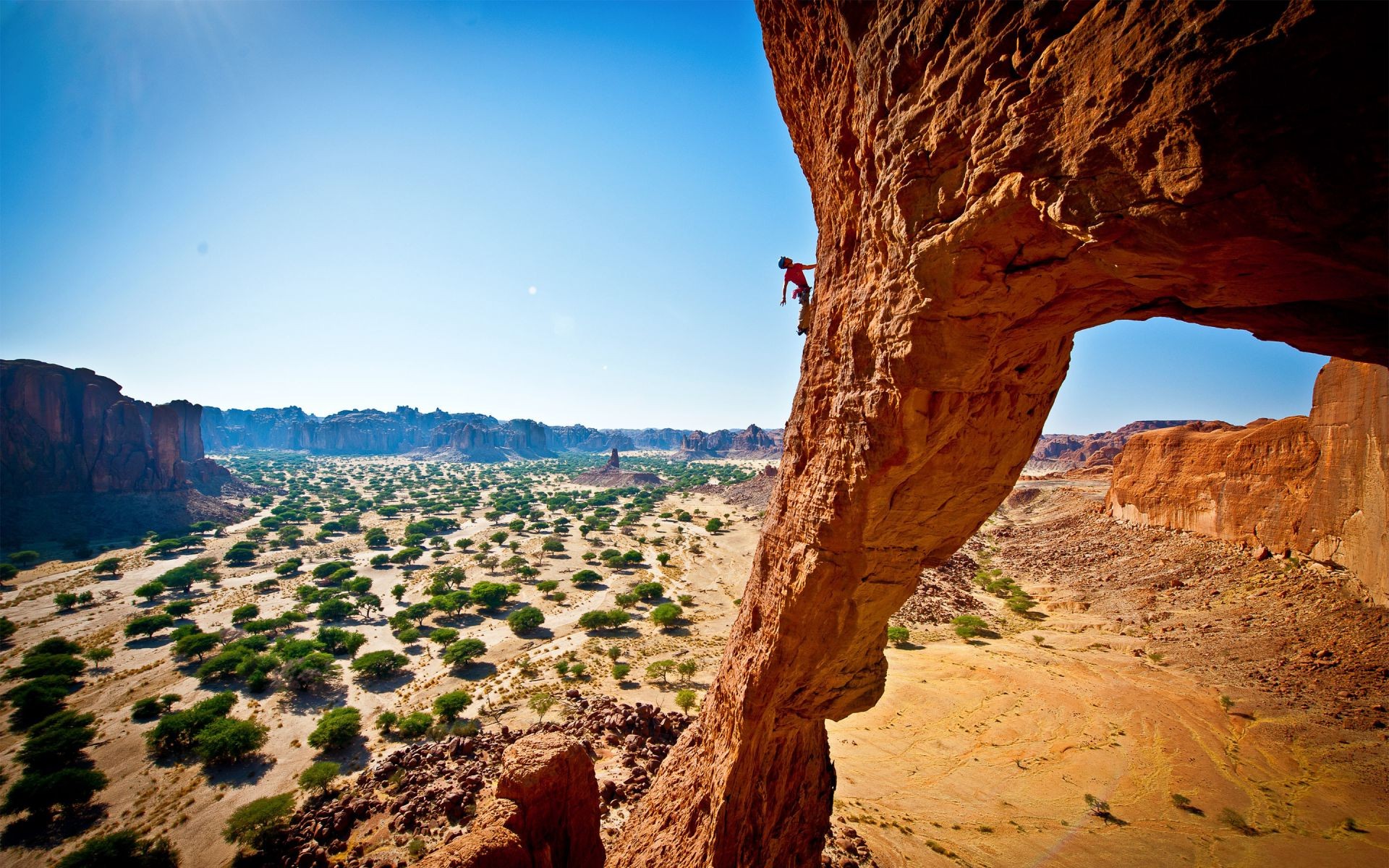 deportes arenisca desierto cañón viajes erosión paisaje al aire libre geología roca naturaleza escénico arida arena rocas cielo valle seco luz del día montañas