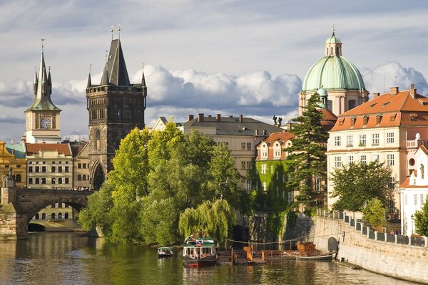 Die Architektur der alten europäischen Stadt