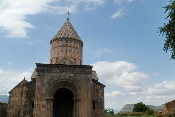 Eine alte Kirche. Baudenkmal