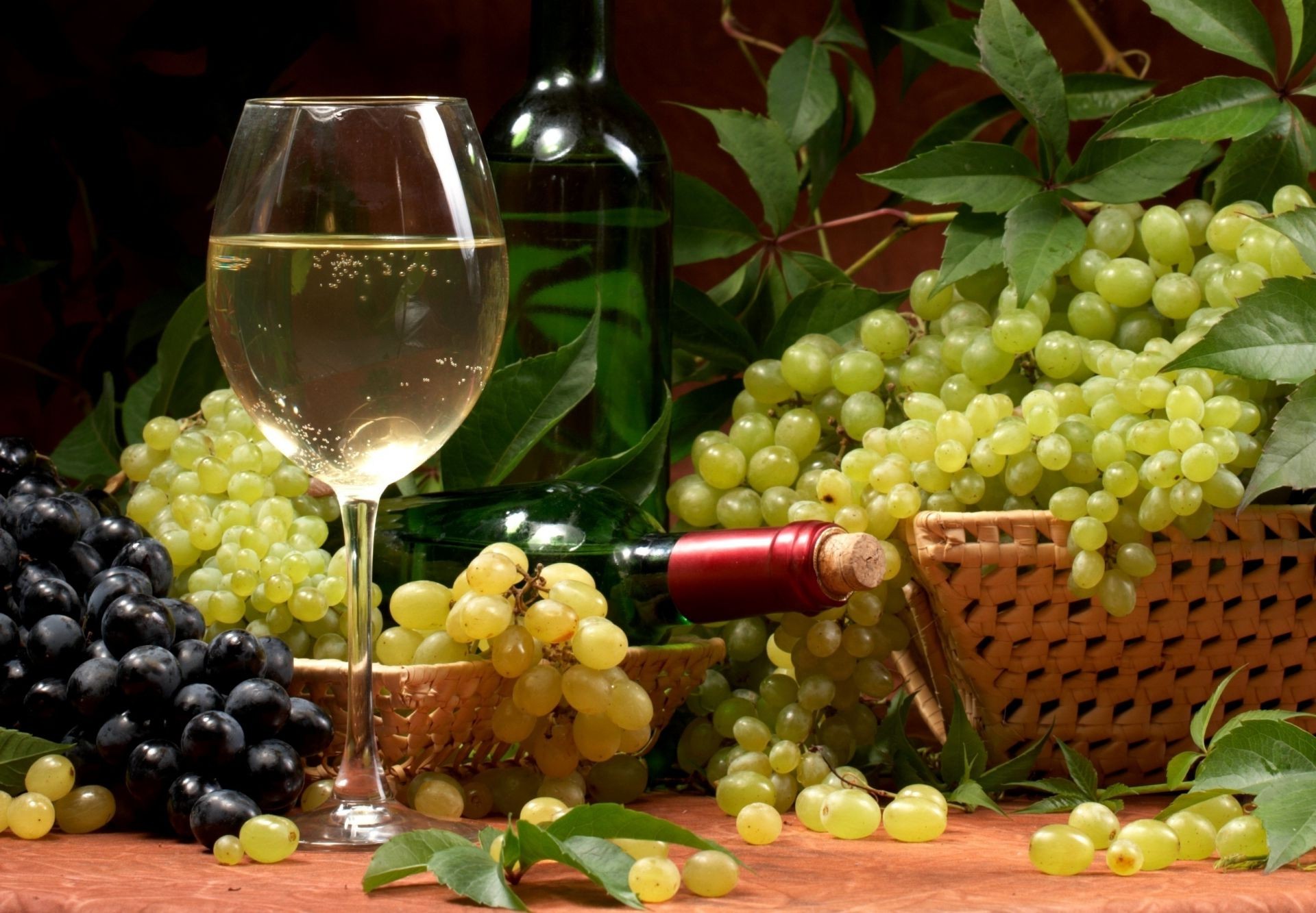 сок вина виноград винзавод вайн фрукты грейпвайн еда виноградарство виноградник кластер пастбище стекло сельское хозяйство осень рынок пить алкоголь расти вкус