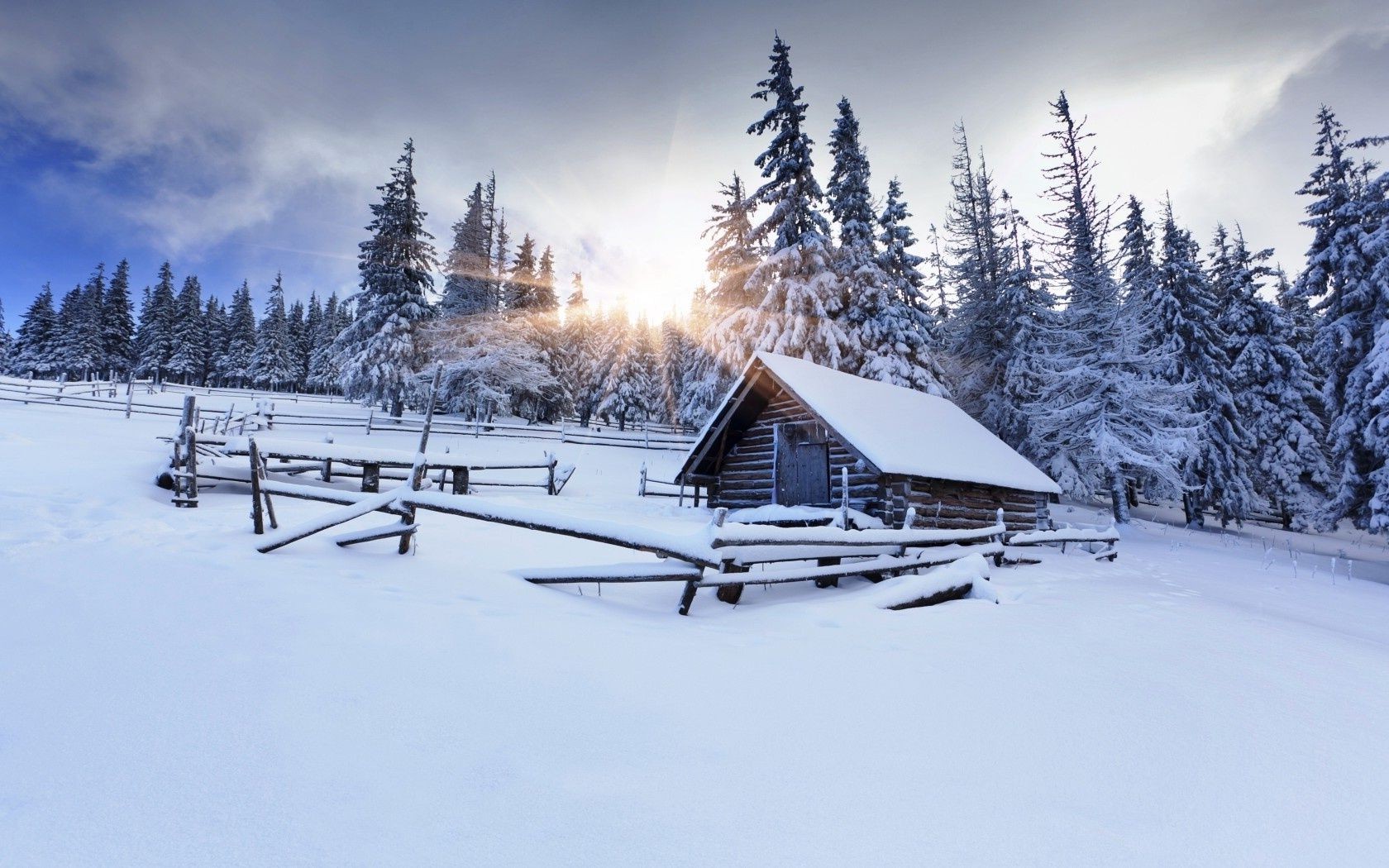 collines neige hiver froid cabane station bois montagnes glace congelé neigeux chalet gel station de ski scénique paysage saison arbre evergreen congère météo