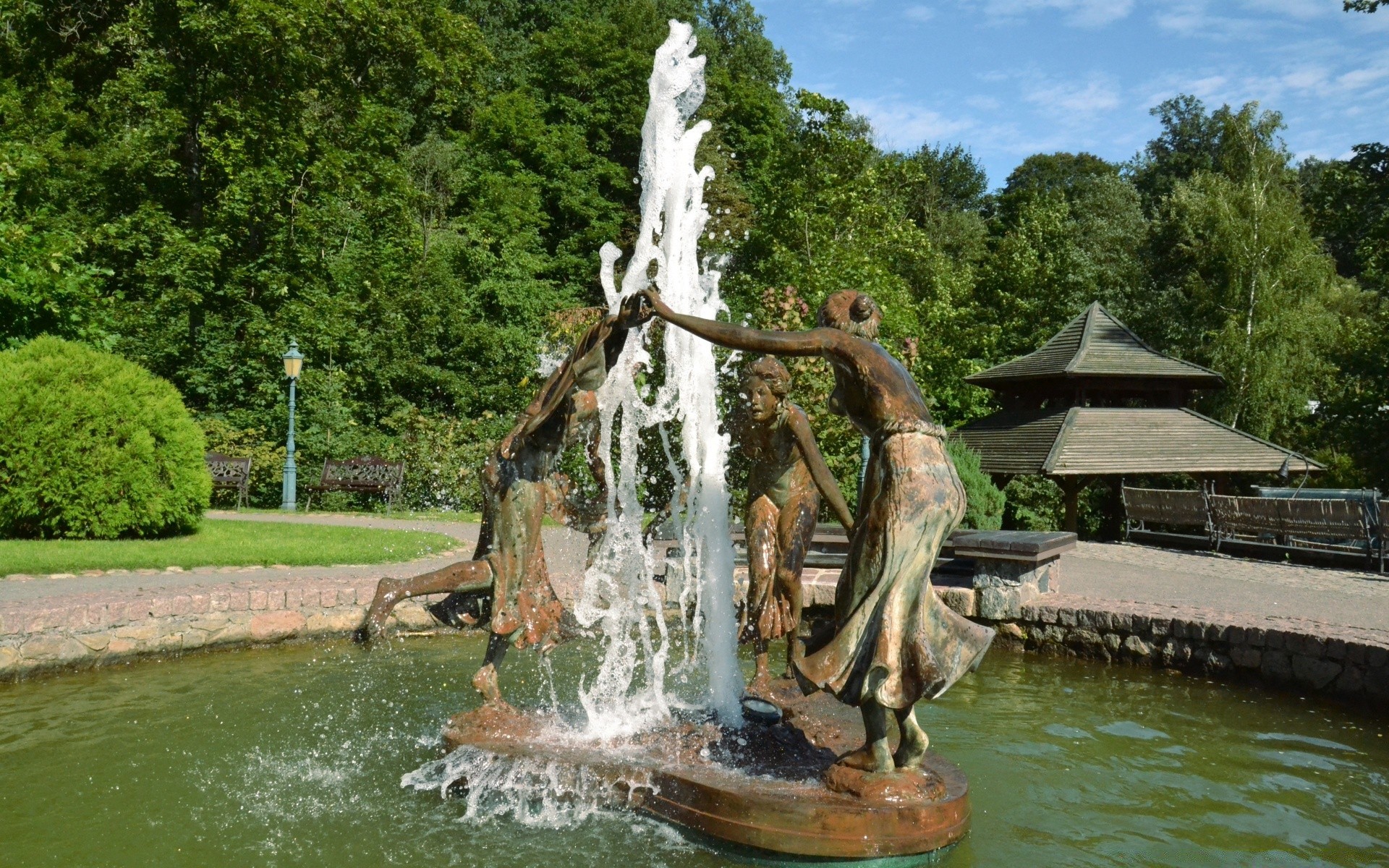 escultura agua fuente viajes río verano piscina parque jardín al aire libre árbol lago naturaleza arquitectura turismo madera