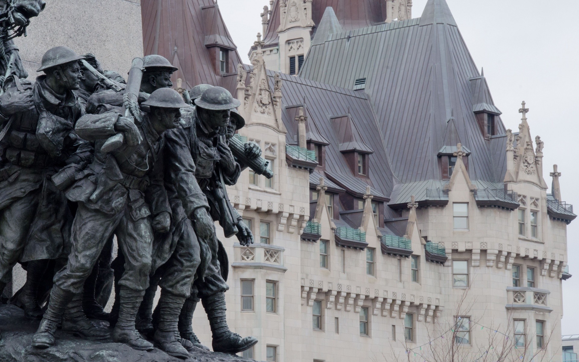 sculptures guerre ville militaire bataille place soldat maison architecture statue