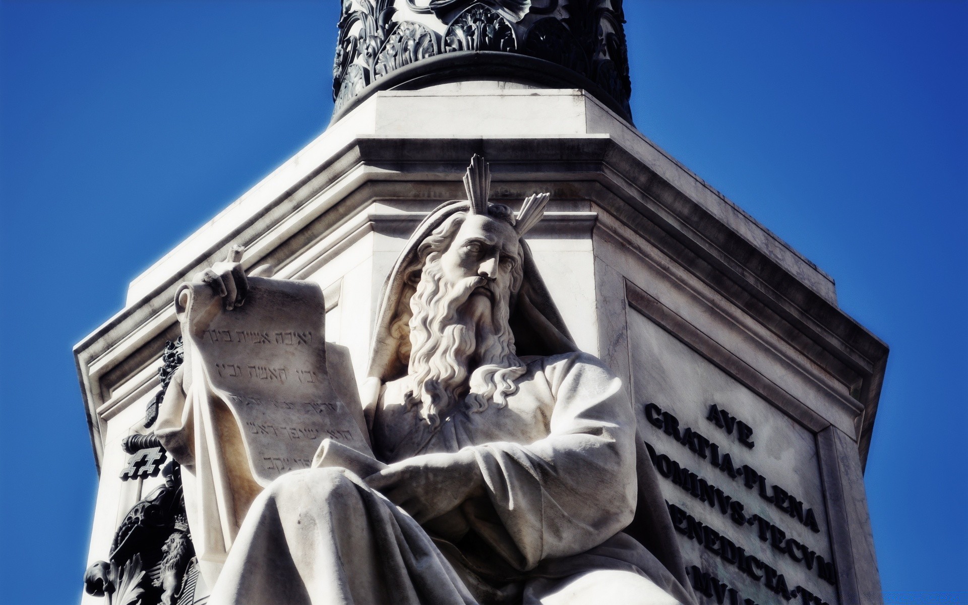 rzeźby podróże na zewnątrz niebo architektura statua stare miasto dom pomnik religia