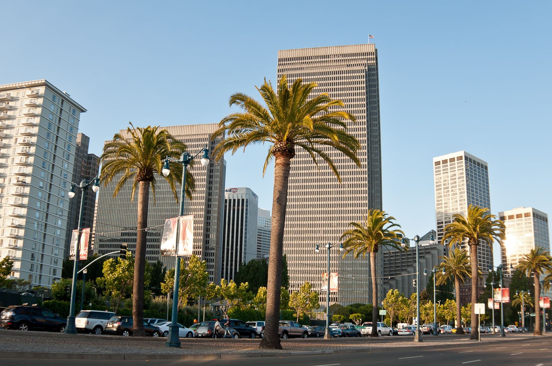 city architecture travel building modern hotel outdoors downtown sky skyscraper office daylight urban business cityscape tall skyline