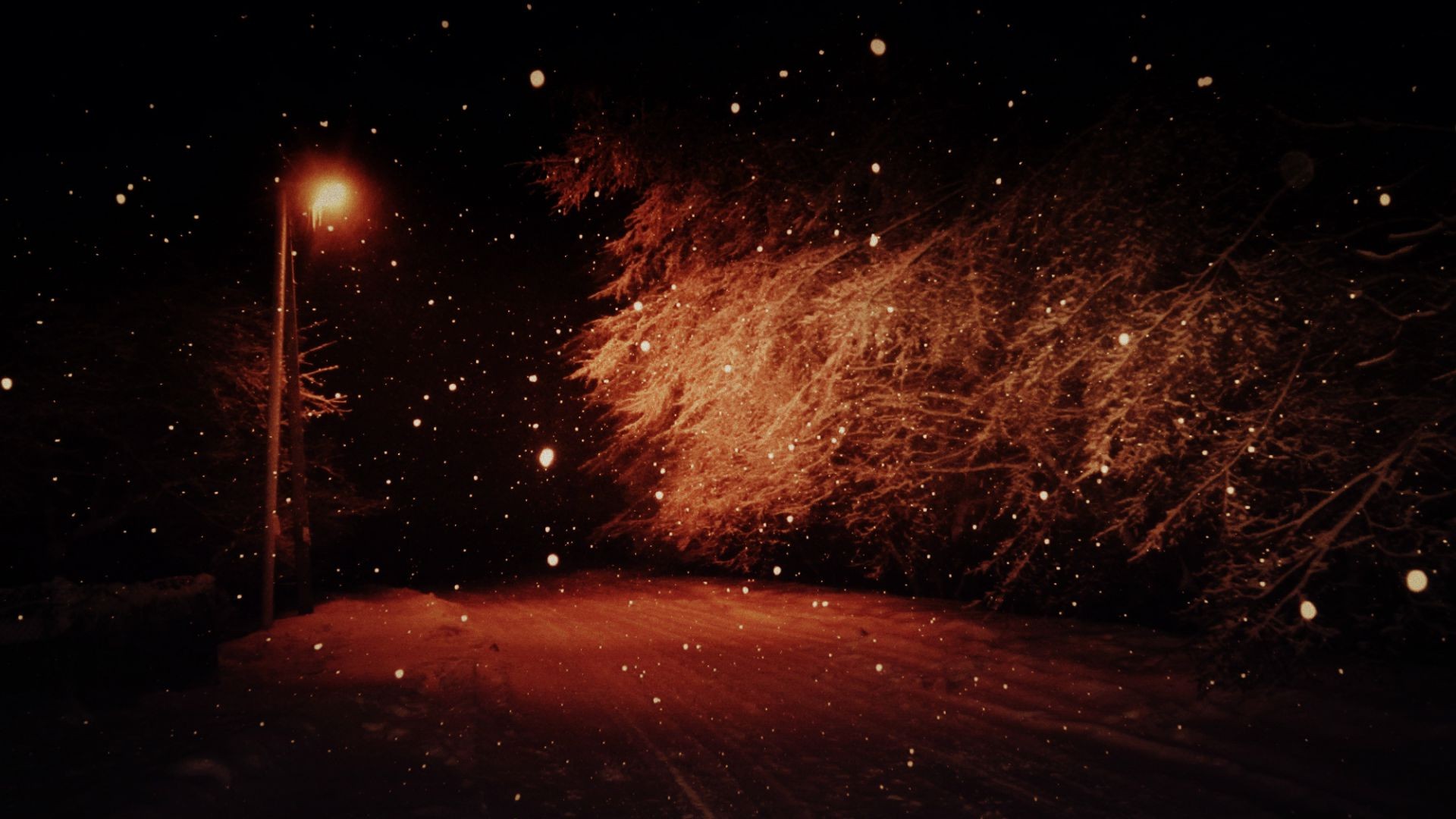 invierno astronomía galaxia luna oscuro planetas constelación espacio polvo espacio exploración nebulosa cielo luz ciencia sol celestial misterio llama fantasía