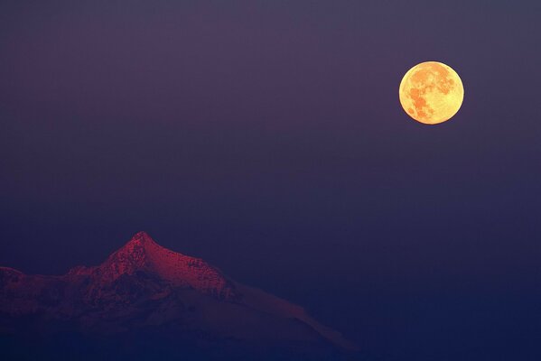 Mond Alpen rochemelon Italien