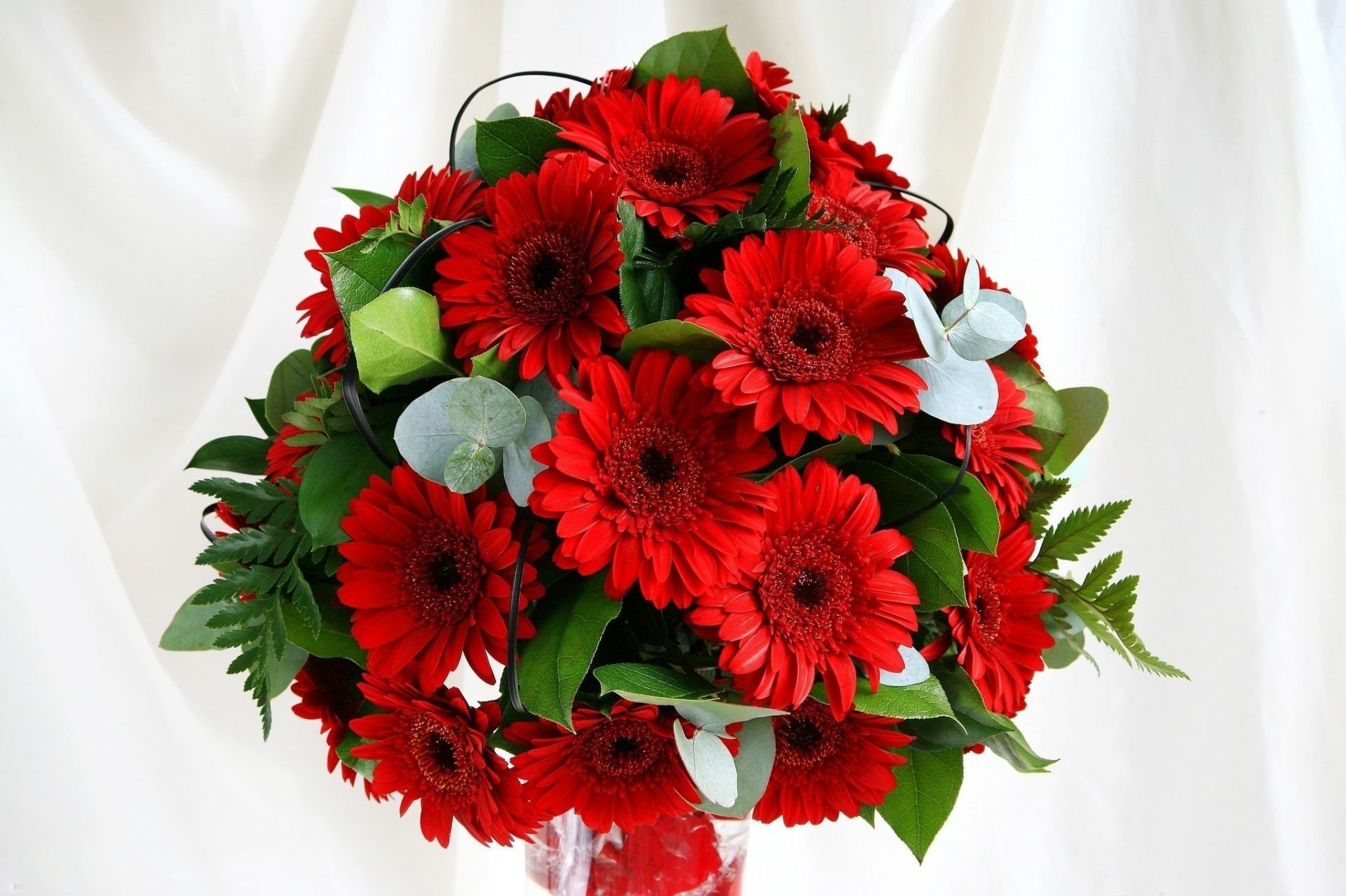 bouquet de fleurs bouquet fleur floral décoration flore cluster feuille cadeau mariage amour pétale nature bluming arrangement romance lumineux couleur gerbera rose