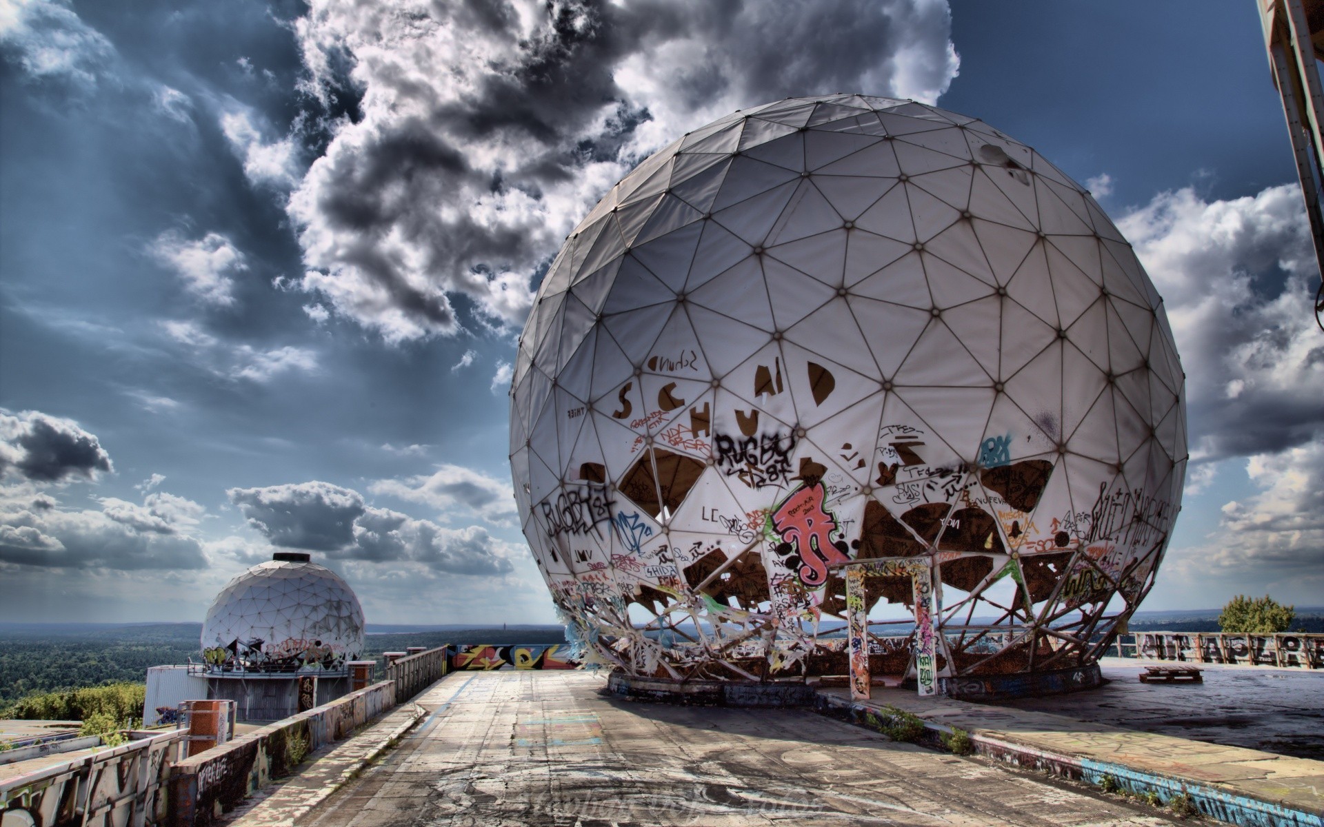 urban travel sky architecture water building tourism outdoors city cloud landscape