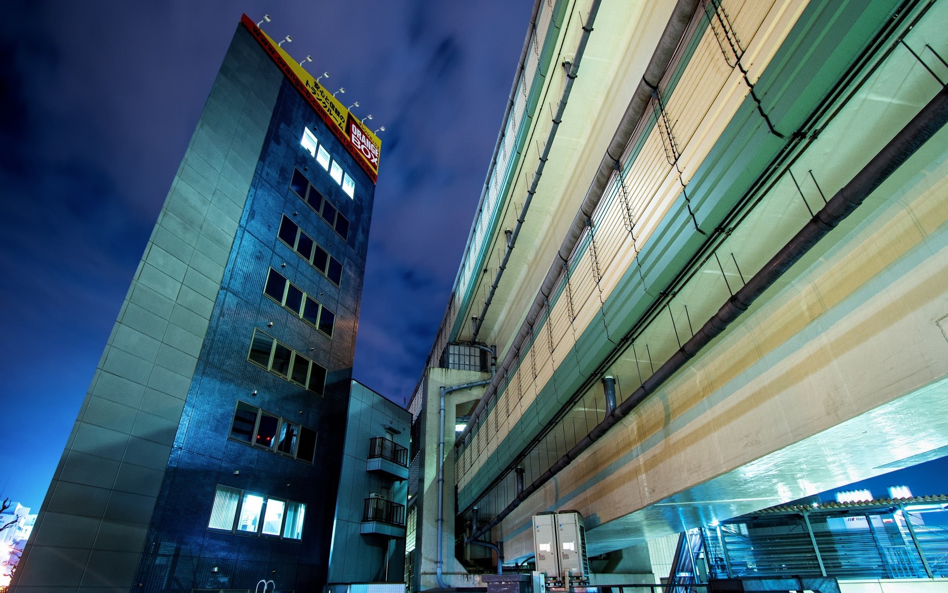 estilo urbano negocio ciudad arquitectura hogar moderno oficina rascacielos centro de la ciudad vidrio finanzas viajes reflexión ventanas moderno ciudad construcción luz carretera