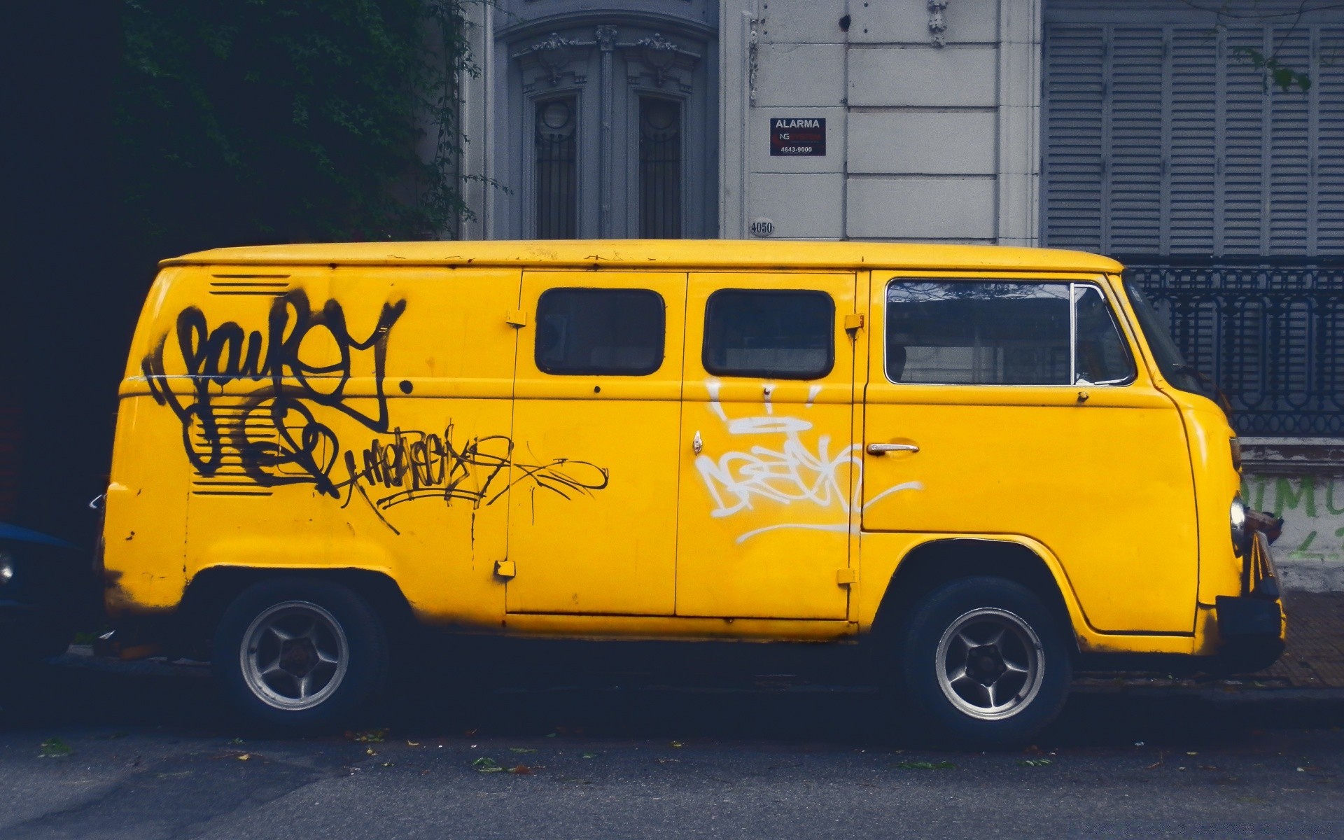 stile urbano auto auto sistema di trasporto camion autobus disco traffico ruote strada autista mezzo rimorchio motore pneumatici consegna macchina spedizione faro automobile raduno