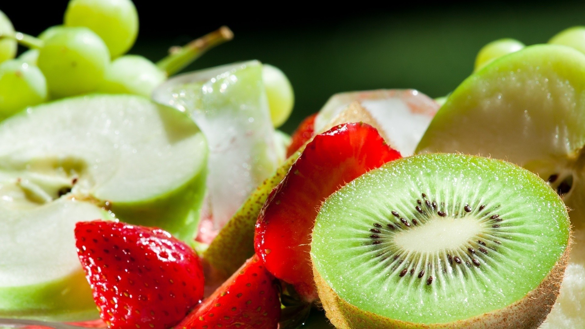 fruits repas doux juteux kiwi confiserie fraise santé en bonne santé baie alimentaire tropical jus vitamine délicieux nature régime alimentaire feuille été