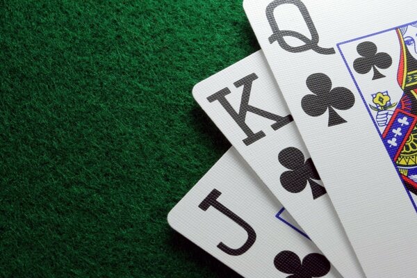 Successful card layout in poker