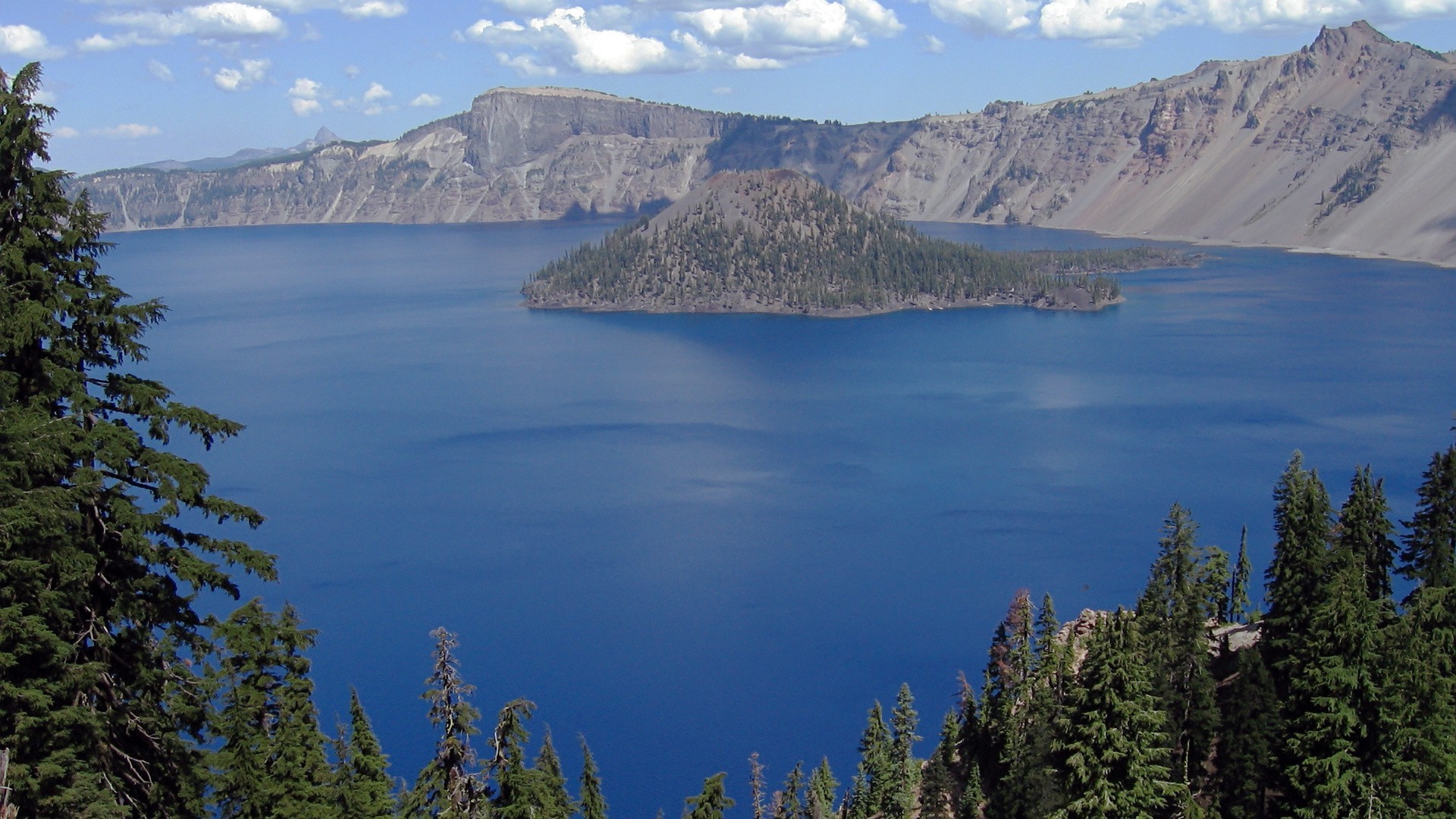 lago acqua viaggi paesaggio montagna all aperto natura cielo neve scenic legno riflessione luce del giorno vulcano