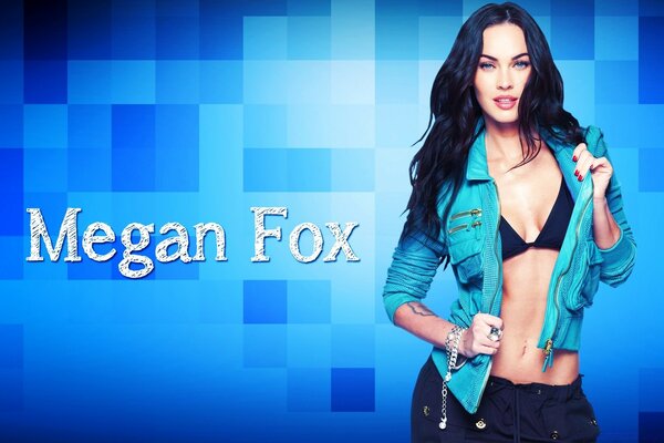 Megan Fox desnuda eróticamente