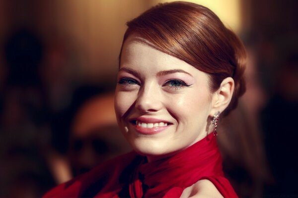 Emma Stone ist 84 Akaden. Prämie