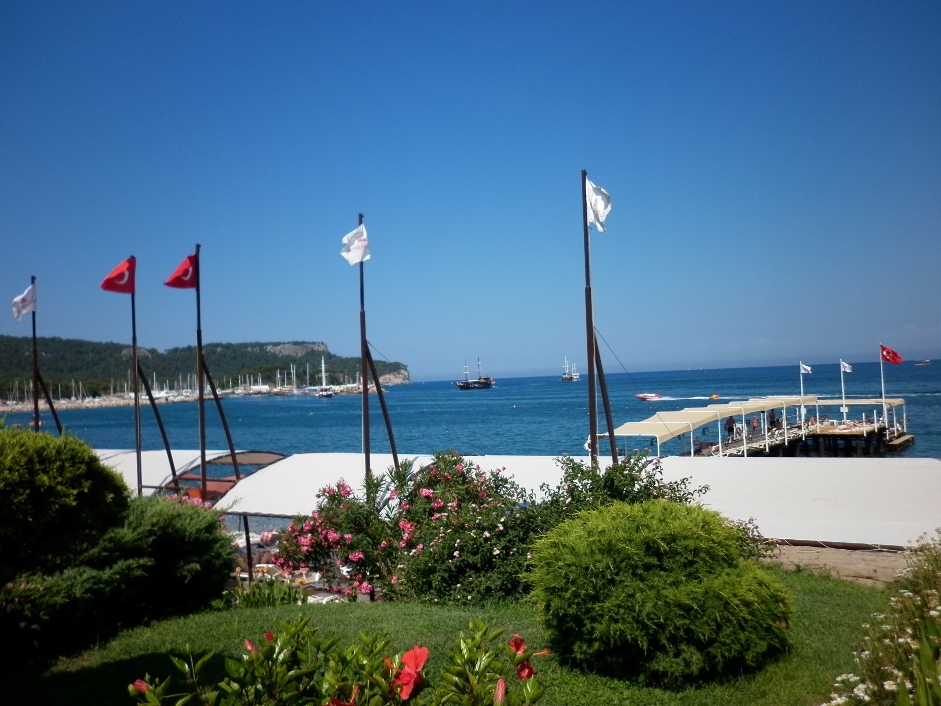 海洋和海洋 水域 海 旅游 海洋 海洋 海滩 户外 夏季 天空 娱乐 船只 娱乐 海湾 日光 度假