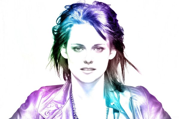 Retrato de Kristen Stewart sobre fondo blanco