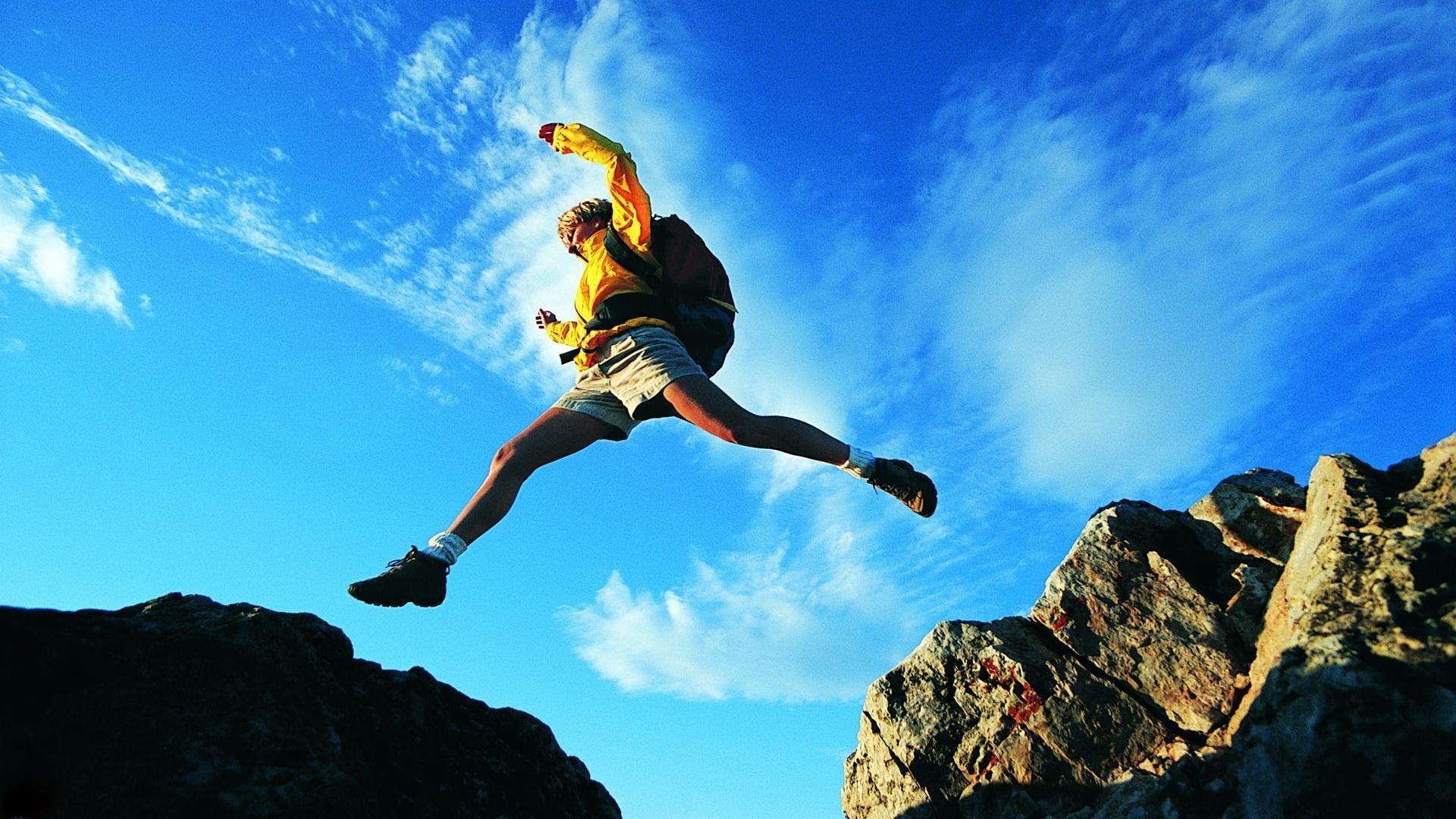 sport cielo azione all aperto da solo salire roccia movimento arrampicata scalatore coraggio avventura equilibrio tempo libero realizzazione libertà