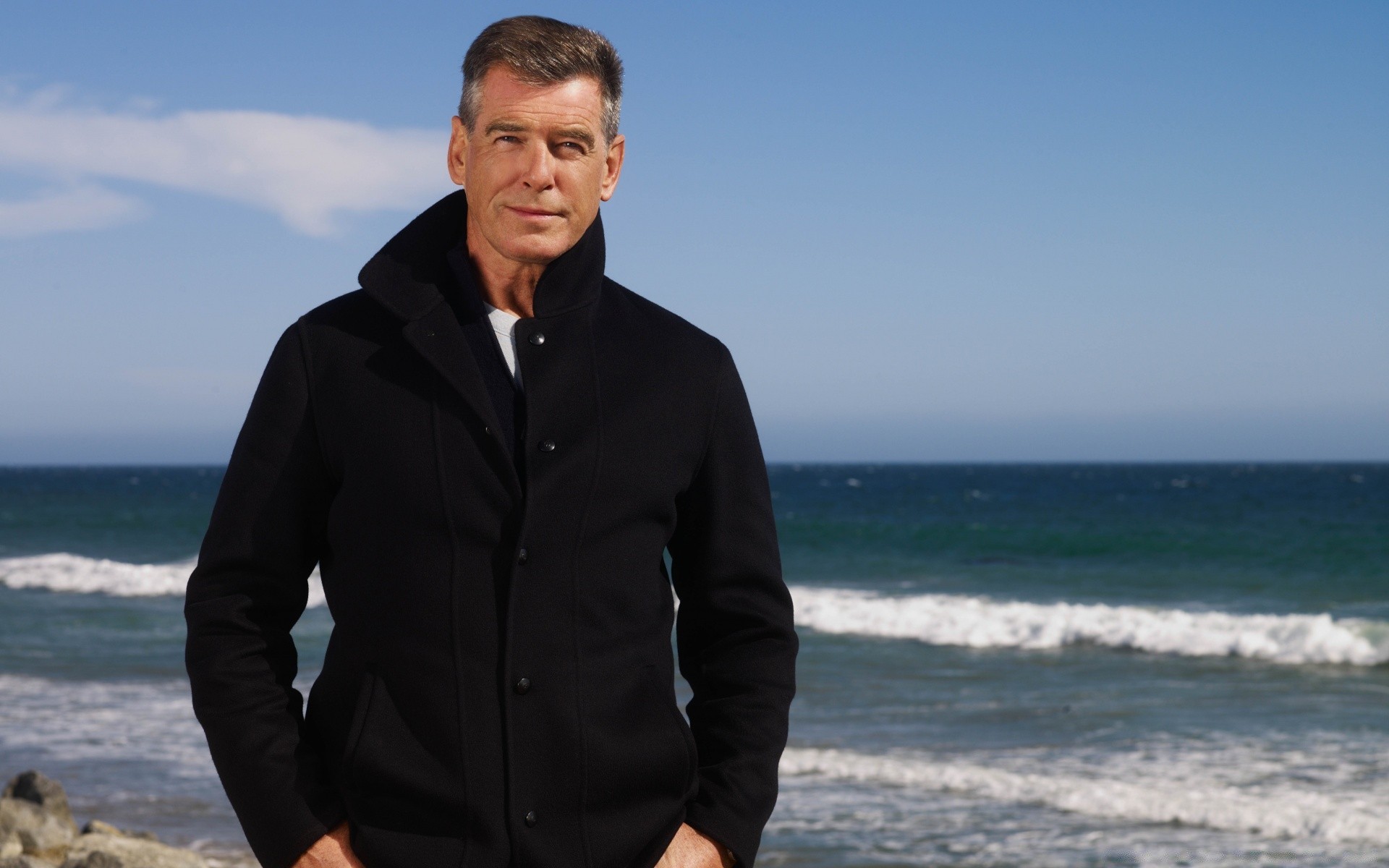 actriz verano agua hombre al aire libre playa mar relajación vacaciones océano mar vacaciones viajes